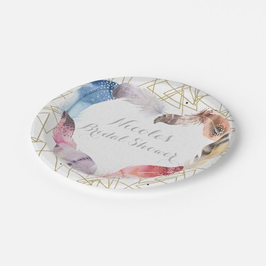 Boho Chic Feather Herz Personalisiertes Party Pappteller (Schrägansicht)