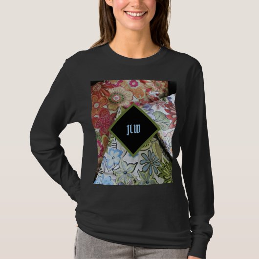 Boho Chic Imitate bestickt mit floral Personalisie T-Shirt (Vorderseite)