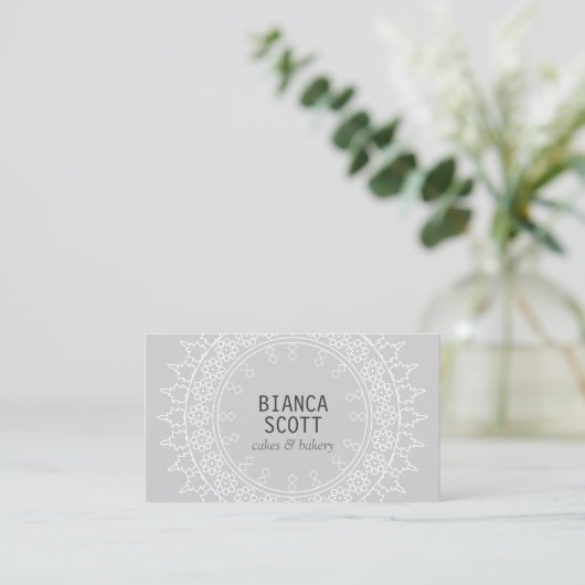 Boho Chic Mandala on Light Gray Visitenkarte (Stehend Vorderseite)
