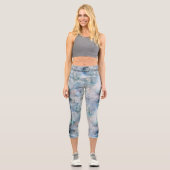 Boho Chic Misty Dreams - Soft and Ethereal Capri Leggings (Vorderseite)