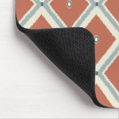 Boho Chic Terrakotta und Indigo geometrisches Ikat Mousepad (Ecke)
