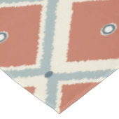 Boho Chic Terrakotta und Indigo geometrisches Ikat Tischdecke (Schrägansicht)