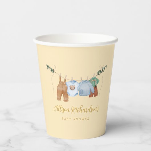 Boho Clothesline Boy Pastellgelbe Papiertasse Pappbecher (Rückseite)