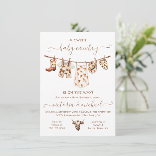 Boho Cowboy Clothesline Babydusche Einladung (Stehend Vorderseite)
