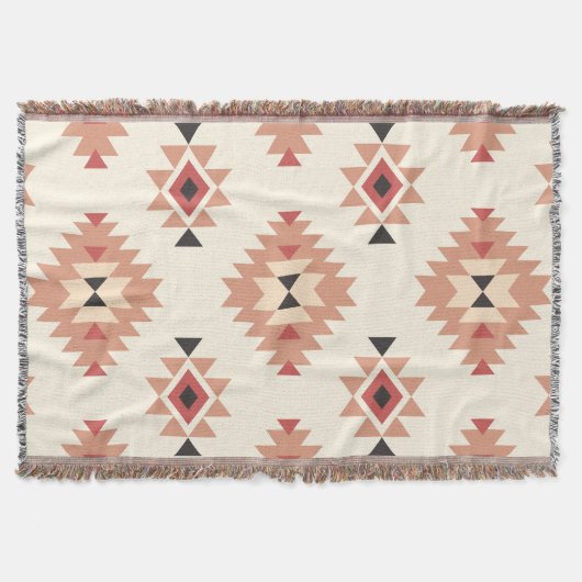 Boho Cream and Dusty Pink Südwest Aztec Design Decke (Vorderseite)