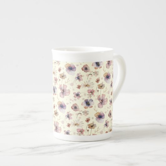 Boho Cream Blush Watercolor Wildflower Porzellantasse (Vorderseite Rechts)