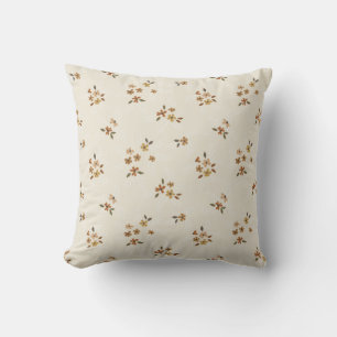 Boho Dainty Floral Blume auf Cream Kissen