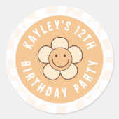 Boho Daisy Groovy Retro Girl Birthday Party Runder Aufkleber (Vorderseite)