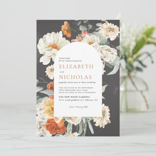Boho Dark Floral Greenery Botanische Hochzeit Einladung (Stehend Vorderseite)