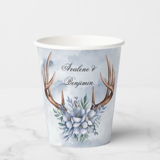 Boho Deer Antler mit Blue Florals Wedding Pappbecher (Vorderseite)
