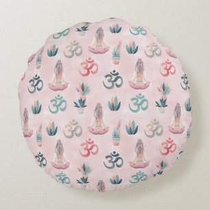 Boho Design- Frau mit Dreadlocks- Meditation- OM Rundes Kissen