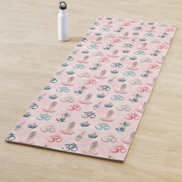 Boho Design- Frau mit Dreadlocks- Meditation- OM Yogamatte