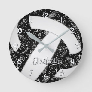 Boho doodle Schwarz-weiße Volleyball Runde Wanduhr