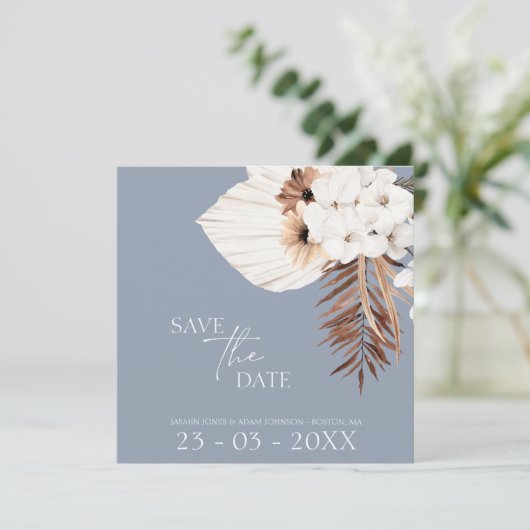 Boho Dusty Blue White Pampas Grass Wedding Save The Date (Stehend Vorderseite)