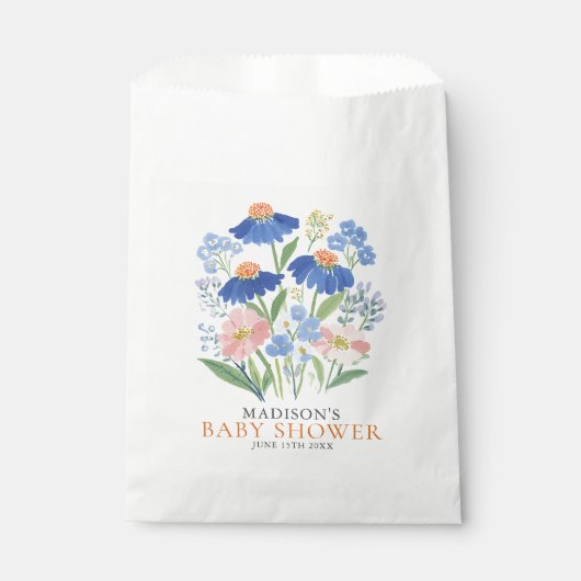 Boho Dusty Blue Wildflower Baby in Bloom Geschenktütchen (Vorderseite)
