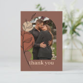 Boho Earth Tone Arch Foliage Terracotta Wedding Dankeskarte (Stehend Vorderseite)