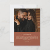 Boho Earth Tone Arch Foliage Terracotta Wedding Dankeskarte (Rückseite)