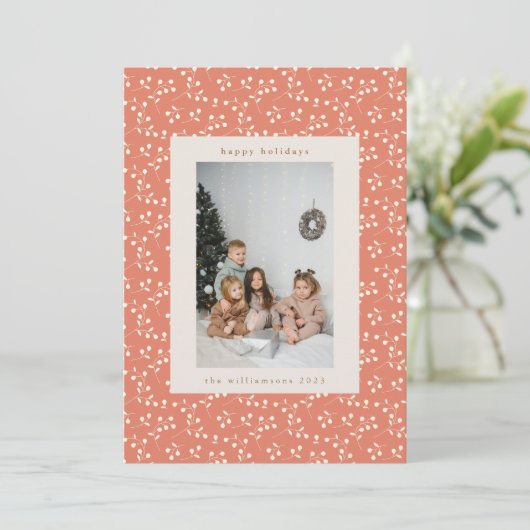 Boho Earthy Botanical Border Custom Foto Feiertagskarte (Stehend Vorderseite)