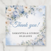 Boho Elegant Dusty Blue und Ivory Blume Hochzeit Geschenkanhänger (Rückseite)