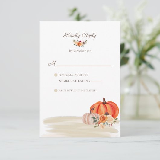 Boho Fall Pumpkins Beach Arbor Wedding RSVP Karte (Stehend Vorderseite)