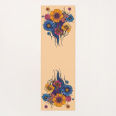Boho Fantasy Woman mit Blumenhaar Yogamatte (Rückseite)