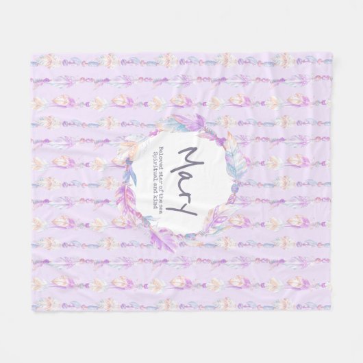 Boho Federn und Perlen lila Name Fleecedecke (Vorderseite (Horizontal))