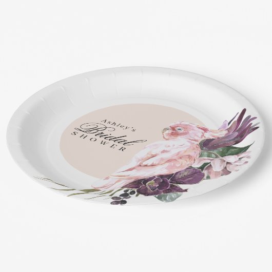 Boho Feminine Tropical Pink Parrot Brautparty Pappteller (Schrägansicht)