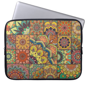 Boho-Fliesen: farbenfrohes Patchwork-Nahtlosmuster Laptopschutzhülle