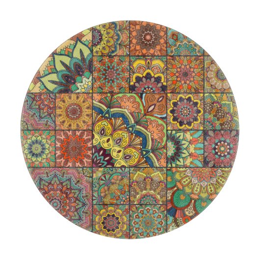 Boho-Fliesen: farbenfrohes Patchwork-Nahtlosmuster Schneidebrett (Vorderseite)