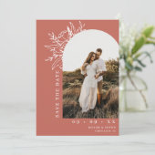 Boho Floral Arch Foto Save The Date (Stehend Vorderseite)