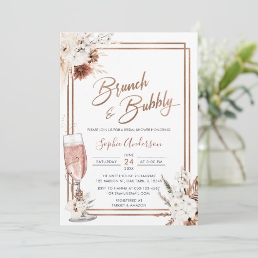 Boho Floral Brunch & Bubbly Brautparty Einladung (Stehend Vorderseite)