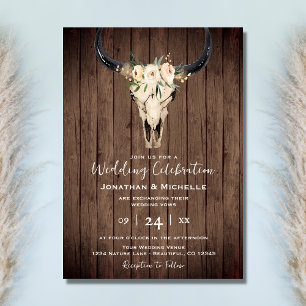 Boho Floral Cow Skull auf Rustic Wood Wedding Einladung