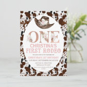 Boho Floral Cowgirl Hat First Rodeo Birthday Einladung (Stehend Vorderseite)