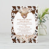 Boho Floral Highland Cow Cowhide Baby Shower Einladung (Stehend Vorderseite)