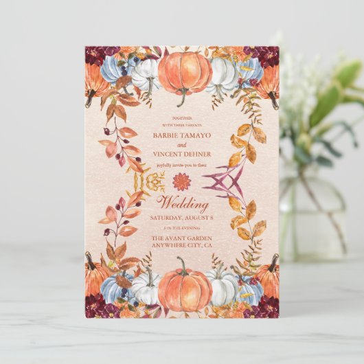 Boho Floral Pumpkin Scrip Wedding Einladung (Stehend Vorderseite)