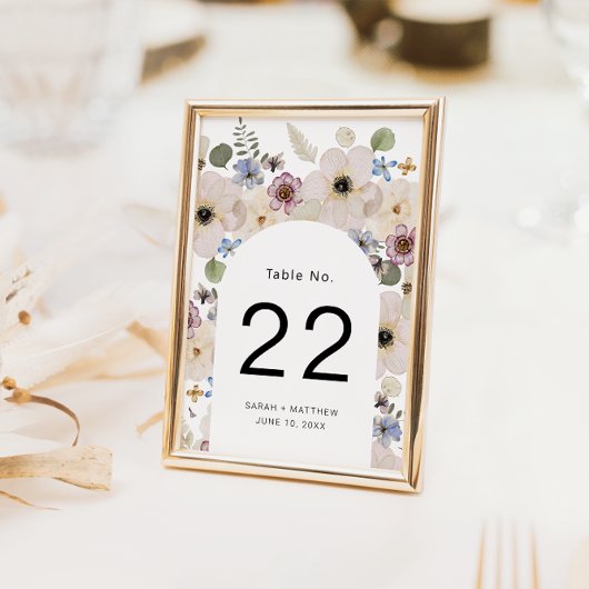 Boho-Floraler-Bogen-Hochzeit Tischnummer