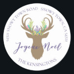 Boho French Christmas Reindeer Typografy Address Runder Aufkleber<br><div class="desc">Boho Französisch Weihnachtsmann Typografie Address Stickers Fügen Sie eine besondere Touch zu Ihren Geschenken und Karten in diesem Jahr mit diesen köstlichen boho Aufkleber mit einem Buchhirsch mit Pastellaquamarin, Lavendel, Rosa und Salbei Pine in seinen Geweih. Einfach mit Text, Schriftart und Farben anpassen. Erstellt von Zazzle pro Designer BK Thompson...</div>
