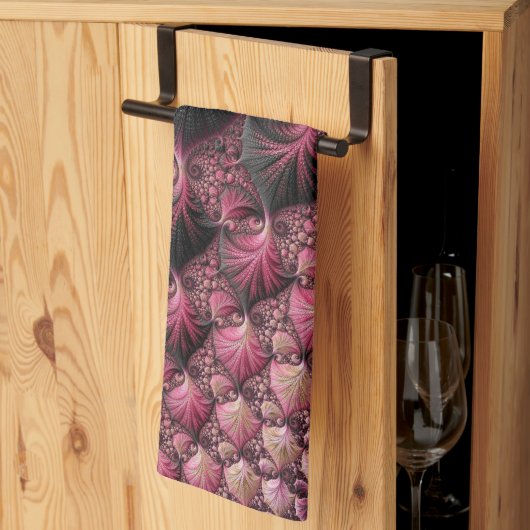 Boho Funky Eclectic Pink Black Abstrakt Fraktal Handtuch (Drittel gefaltet)