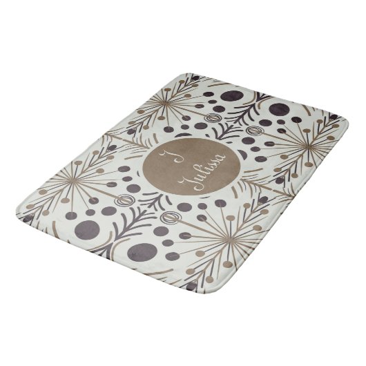 Boho Geometric Arrow White Personalisiert Badematte (Schrägansicht)