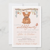 Boho Girl Wildblume Baby in Blütendusche Einladung (Vorderseite)