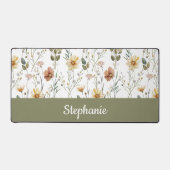 Boho Green Watercolor Wildflower Monogram Name Schreibtischunterlage (Vorderseite)