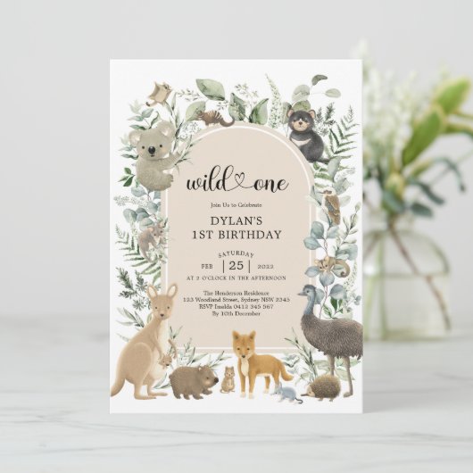 Boho Greenery Australian Animals Wild One Birthday Einladung (Stehend Vorderseite)