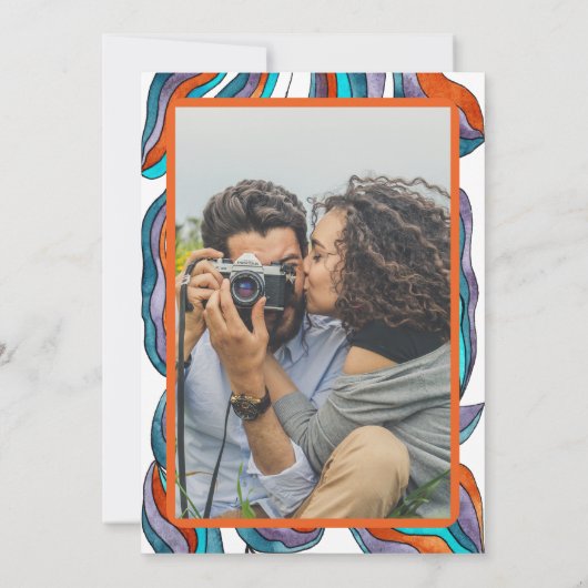 Boho Groovy Retro Foto Hochzeit Probe Dinner Einladung (Rückseite)