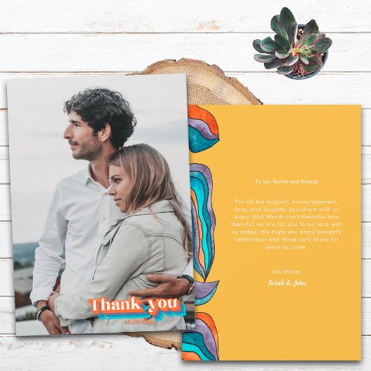 Boho Groovy Retro Yellow Orange Typografie Wavy Dankeskarte