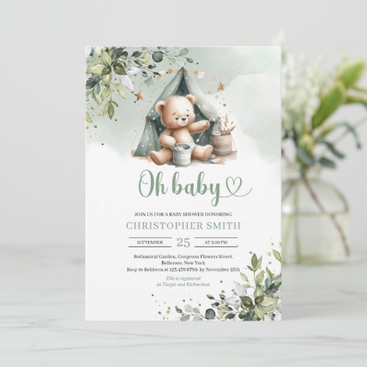 Boho grüne geschlechtsneutrale Teddybär im Zelt Einladung (Stehend Vorderseite)