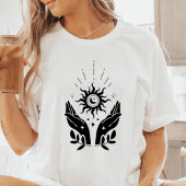 Boho Hands Sun und Moon Celestial Tri-Blend Shirt