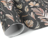 Boho Herbst-Blätter rostgrün auf schwarz Geschenkpapier (Rolleneckpunkt)