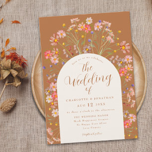 Boho-Herbst-Wildblumenbogen Terrakotta-Hochzeit Einladung