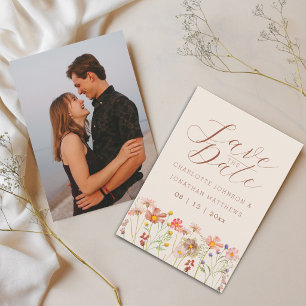Boho-Herbst-Wildblumenwiese Foto-Hochzeit Save The Date