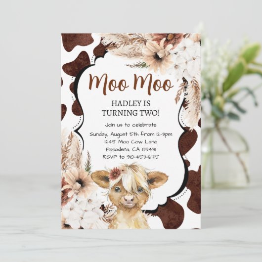 Boho Highland Cow Birthday Farm Einladung (Stehend Vorderseite)
